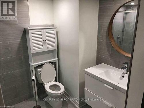 641 Niagara Street, St. Catharines, ON - Indoor Photo Showing Bathroom