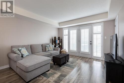 156 - 156 Watson Parkway N, Guelph, ON - Indoor Photo Showing Living Room