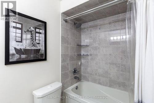 156 - 156 Watson Parkway N, Guelph, ON - Indoor Photo Showing Bathroom