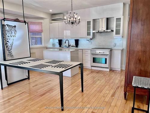 Main-220 Rose Park Dr, Toronto, ON - Indoor Photo Showing Kitchen