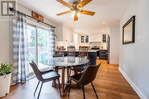 2405 Orchard Road, Burlington, ON - Indoor Photo Showing Dining Room