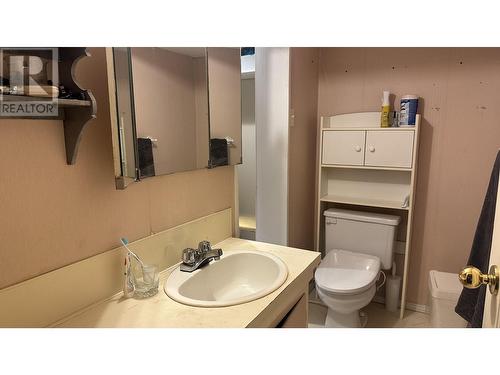 5297 Cambridge Road, Prince George, BC - Indoor Photo Showing Bathroom