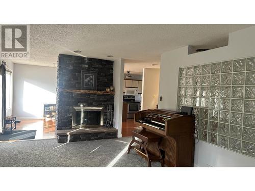 5297 Cambridge Road, Prince George, BC - Indoor With Fireplace