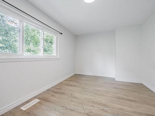 23-21 Rockwood Dr, Toronto, ON - Indoor Photo Showing Other Room