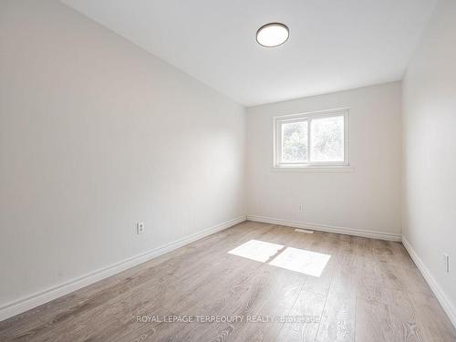 23-21 Rockwood Dr, Toronto, ON - Indoor Photo Showing Other Room