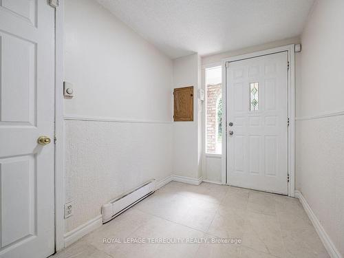 23-21 Rockwood Dr, Toronto, ON - Indoor Photo Showing Other Room