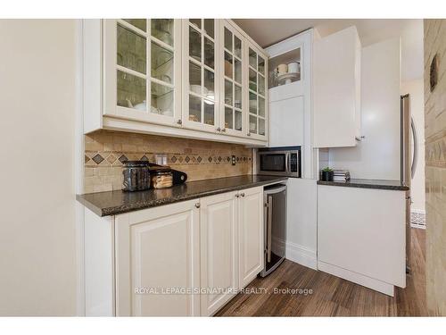 385 Whitmore Ave, Toronto, ON - Indoor Photo Showing Kitchen