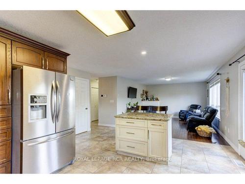 132 Schmidt Dr, Wellington North, ON - Indoor Photo Showing Kitchen