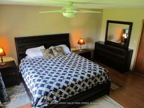 476345 3Rd. Line, Melancthon, ON - Indoor Photo Showing Bedroom