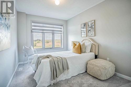 319 Winfields Farm Drive E, Oshawa, ON - Indoor Photo Showing Bedroom