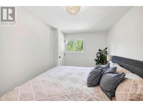 317 Archibald Road, Clearwater, BC - Indoor Photo Showing Bedroom