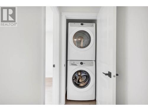 317 Archibald Road, Clearwater, BC - Indoor Photo Showing Laundry Room