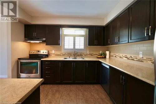 479 Citadel Court, Waterloo, ON - Indoor Photo Showing Kitchen With Double Sink