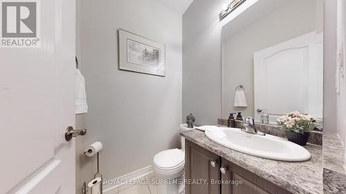 14 Kawana Road, Brampton, ON - Indoor Photo Showing Bathroom