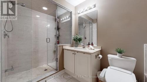 14 Kawana Road, Brampton, ON - Indoor Photo Showing Bathroom