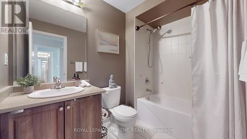 14 Kawana Road, Brampton, ON - Indoor Photo Showing Bathroom