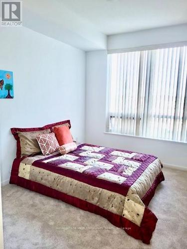 340 - 540 Bur Oak Avenue, Markham, ON - Indoor Photo Showing Bedroom