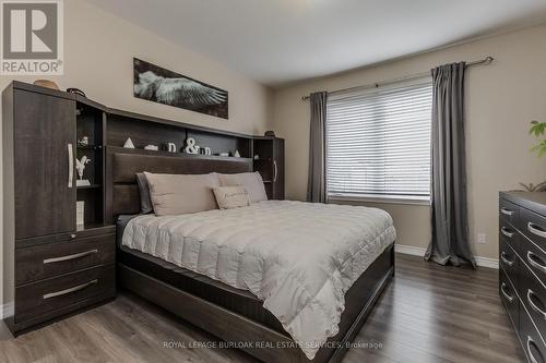 24 Manorwood Drive, West Lincoln, ON - Indoor Photo Showing Bedroom