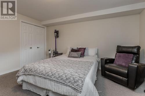 24 Manorwood Drive, West Lincoln, ON - Indoor Photo Showing Bedroom