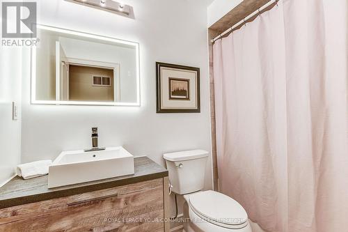 34 Washington Street, Markham, ON - Indoor Photo Showing Bathroom