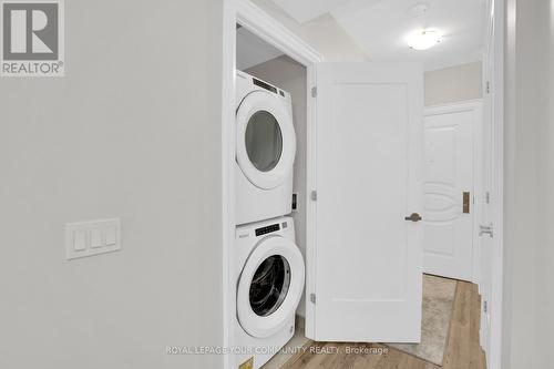 523 - 9085 Jane Street, Vaughan, ON - Indoor Photo Showing Laundry Room