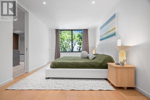 199 Balmoral Avenue, Toronto, ON - Indoor Photo Showing Bedroom