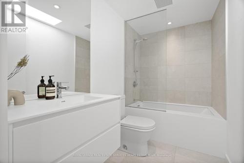 199 Balmoral Avenue, Toronto, ON - Indoor Photo Showing Bathroom