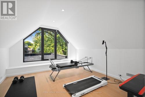 199 Balmoral Avenue, Toronto, ON - Indoor Photo Showing Gym Room