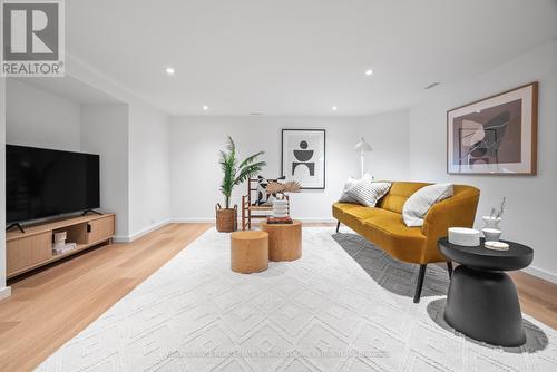 199 Balmoral Avenue, Toronto, ON - Indoor Photo Showing Living Room