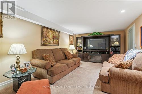 949 Dunsmure Road, Hamilton, ON - Indoor Photo Showing Living Room