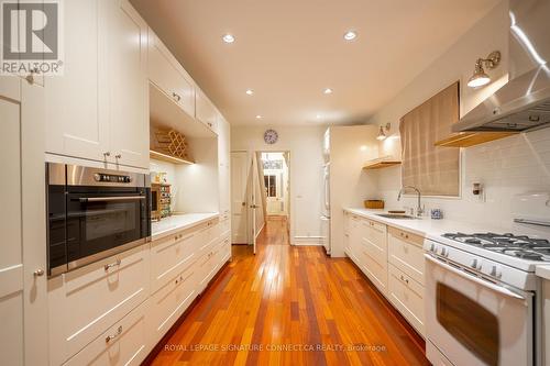 198 Bellwoods Avenue, Toronto, ON - Indoor Photo Showing Kitchen With Upgraded Kitchen