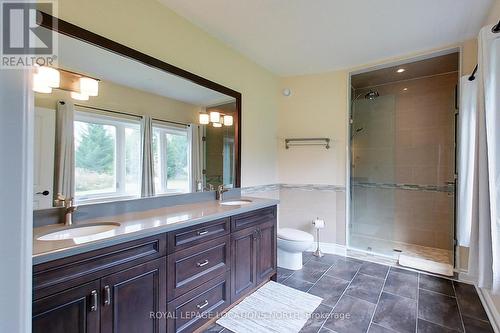 595863 4Th Line, Blue Mountains, ON - Indoor Photo Showing Bathroom