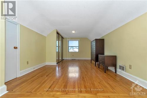 667 Melbourne Avenue, Ottawa, ON - Indoor Photo Showing Other Room