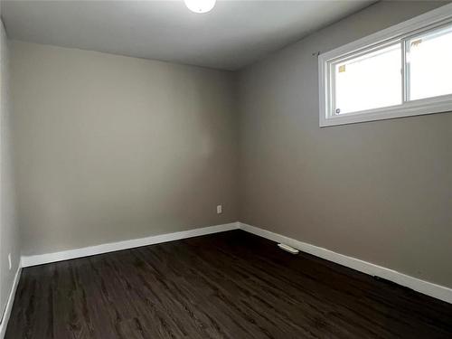 121 Royal Road N, Portage La Prairie, MB - Indoor Photo Showing Other Room