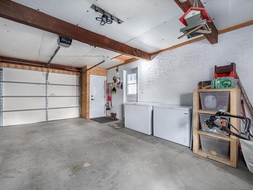 707 Elm Street, Ashcroft, BC - Indoor Photo Showing Garage