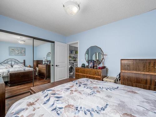 1322 Heustis Drive, Ashcroft, BC - Indoor Photo Showing Bedroom