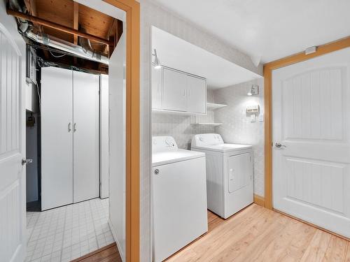 451 Greenstone Drive, Kamloops, BC - Indoor Photo Showing Laundry Room