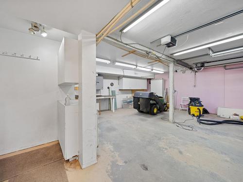 451 Greenstone Drive, Kamloops, BC - Indoor Photo Showing Garage