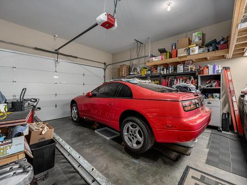 134-2920 Valleyview Drive, Kamloops, BC - Indoor Photo Showing Garage