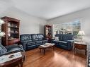 134-2920 Valleyview Drive, Kamloops, BC  - Indoor Photo Showing Living Room 