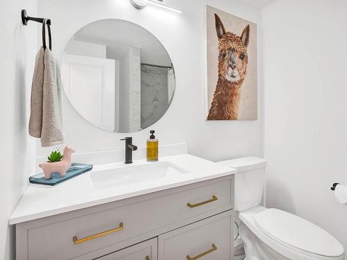 317 Archibald Road, Clearwater, BC - Indoor Photo Showing Bathroom