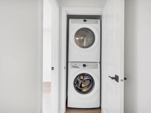 317 Archibald Road, Clearwater, BC - Indoor Photo Showing Laundry Room