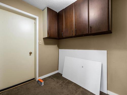 388 Mcgill Rd, Kamloops, BC - Indoor Photo Showing Bedroom