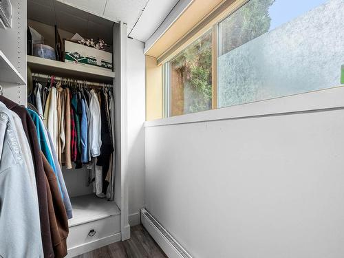 388 Mcgill Rd, Kamloops, BC - Indoor Photo Showing Laundry Room