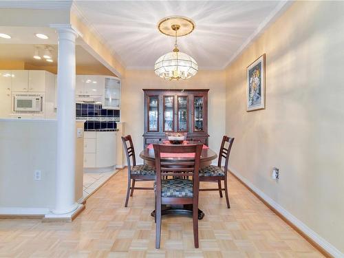 104-2050 White Birch Rd, Sidney, BC - Indoor Photo Showing Dining Room