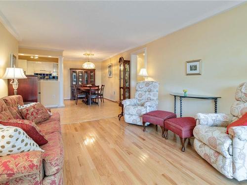 104-2050 White Birch Rd, Sidney, BC - Indoor Photo Showing Living Room