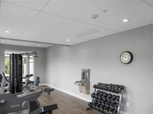 404-2777 North Beach Dr, Campbell River, BC - Indoor Photo Showing Gym Room