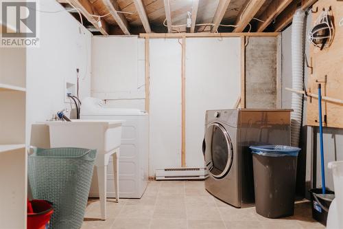 25 Bishop Street, Gander, NL - Indoor Photo Showing Laundry Room