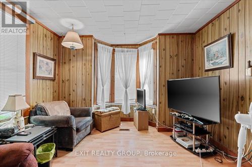 7 Radeski Street, Quinte West, ON - Indoor