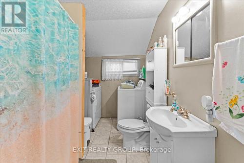 7 Radeski Street, Quinte West, ON - Indoor Photo Showing Bathroom